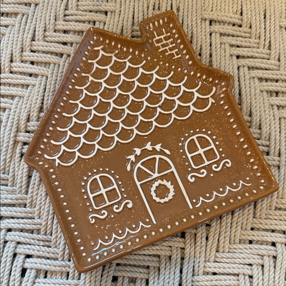 Hobby Lobby Christmas Holiday Gingerbread house plate